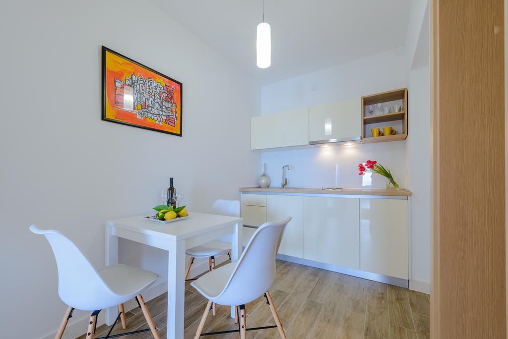 Tandem Apartments With Swimming Pool 察夫塔特 外观 照片